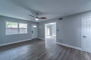 2717 Stonehaven Ct, Irving, TX 75038 - Photo 4