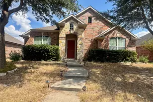 630 Mary Wilson Dr, Lancaster, TX 75146 - Photo 1