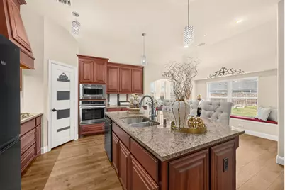 5011 Lake Park Drive, Mansfield, TX 76063 - Photo 10