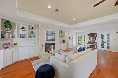 1011 Kiowa Drive W, Lake Kiowa, TX 76240 - Photo 12