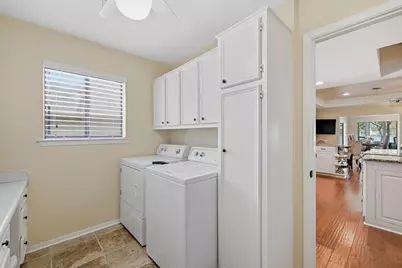1011 Kiowa Drive W, Lake Kiowa, TX 76240 - Photo 28