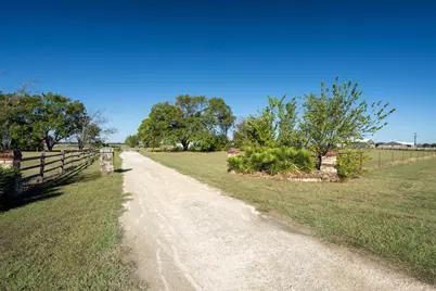 1233 Fm 901, Collinsville, TX 76233 - Photo 6