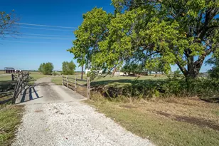 1233 FM901, Collinsville, TX 76233 - Photo 6