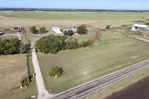 1233 FM901, Collinsville, TX 76233 - Photo 34