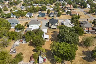 905 8th St, Honey Grove, TX 75446 - Photo 36
