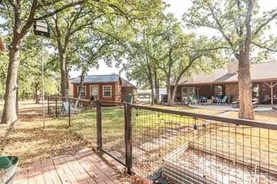 53 Country Club Court, Nocona, TX 76255 - Photo 8