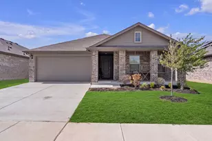 8817 Playmoor Dr, Fort Worth, TX 76131 - Photo 2