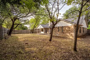 6836 Megan Ln, North Richland Hills, TX 76182 - Photo 40