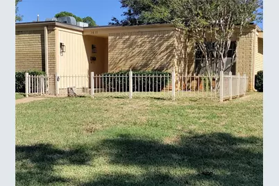 1611 Cindy Court, Arlington, TX 76012 - Photo 2