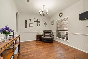 725 Big Willow Dr, Saginaw, TX 76179 - Photo 18
