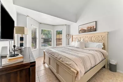 831 Valleybrooke Drive, Arlington, TX 76001 - Photo 14