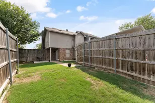 831 Valleybrooke Dr, Arlington, TX 76001 - Photo 28