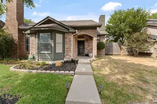 831 Valleybrooke Dr, Arlington, TX 76001 - Photo 1