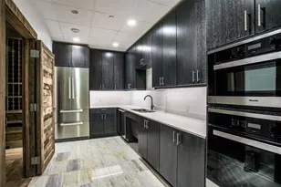 3130 N Harwood St, Dallas, TX 75201 - Photo 36