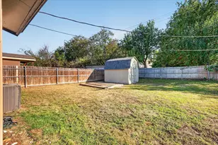 6208 Kary Lynn Dr S, Watauga, TX 76148 - Photo 34
