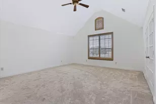 2305 Canyon Creek Dr, McKinney, TX 75072 - Photo 18