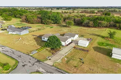 535 Stone Ridge Drive, Ponder, TX 76259 - Photo 34