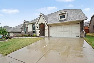624 Soaring Star Ln, Weatherford, TX 76087 - Photo 2
