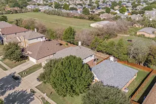 5816 Windy Meadow Ln, Grand Prairie, TX 75052 - Photo 26