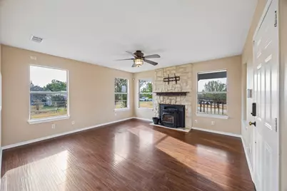 273 Greenview Lane, Van Alstyne, TX 75495 - Photo 8