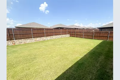 935 Keystone Court, Ferris, TX 75125 - Photo 14