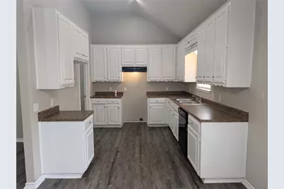 4901 Dax Drive, Fort Worth, TX 76135 - Photo 6