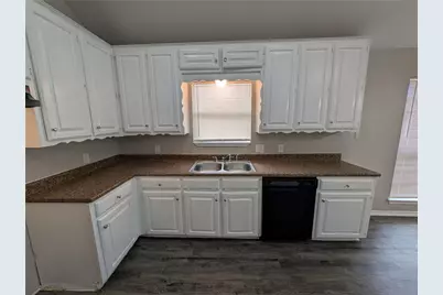 4901 Dax Drive, Fort Worth, TX 76135 - Photo 8