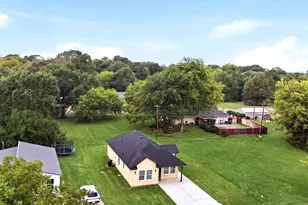 105 Oak Ridge Rd, Mabank, TX 75156 - Photo 30