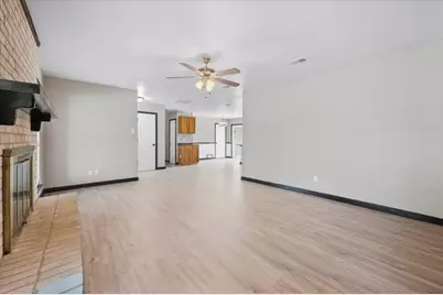 1206 Oakbluff Drive, Lancaster, TX 75146 - Photo 6