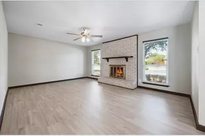 1206 Oakbluff Drive, Lancaster, TX 75146 - Photo 4