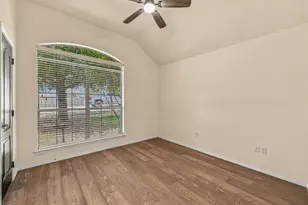 914 Winding Rd, Granbury, TX 76049 - Photo 24
