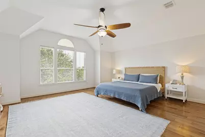 1142 N Bishop Avenue, Dallas, TX 75208 - Photo 14