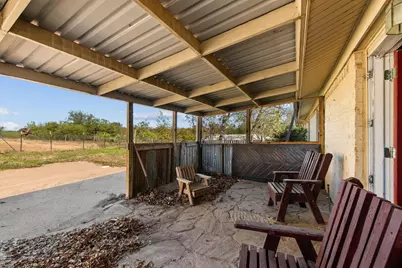 515 E Belknap Street, Jacksboro, TX 76458 - Photo 30