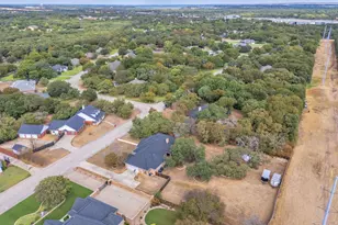 128 Lakeside Oaks Cir, Lakeside, TX 76135 - Photo 2