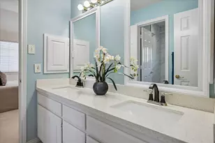 2204 Creekside Cir S, Irving, TX 75063 - Photo 32