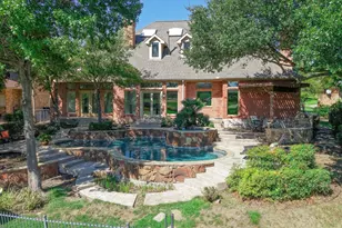 2204 Creekside Cir S, Irving, TX 75063 - Photo 38
