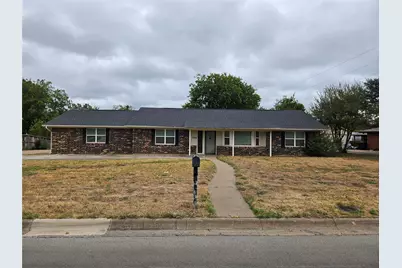 204 Mockingbird Lane, Weatherford, TX 76086 - Photo 1