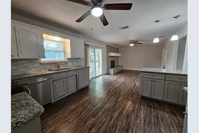 204 Mockingbird Lane, Weatherford, TX 76086 - Photo 8
