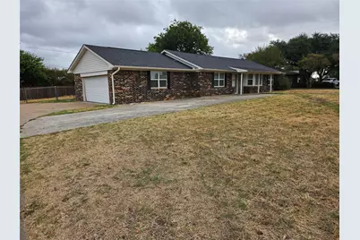 204 Mockingbird Lane, Weatherford, TX 76086 - Photo 2