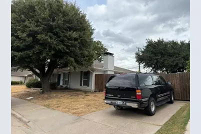 10040 Glenrio Lane, Dallas, TX 75229 - Photo 2