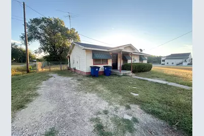 1312 N Shawnee Street, Ennis, TX 75119 - Photo 2