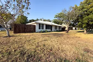 616 E Ave East, Midlothian, TX 76065 - Photo 1
