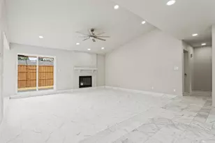 2205 Phoenix Dr, Garland, TX 75040 - Photo 6