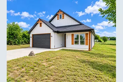1621 County Road 4764, Boyd, TX 76023 - Photo 2