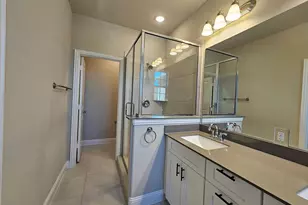 549 Hutchinson Ln, Lewisville, TX 75077 - Photo 16