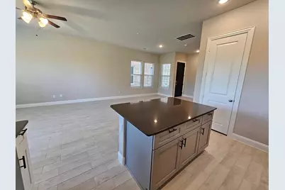 549 Hutchinson Lane, Lewisville, TX 75077 - Photo 6