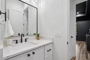 6915 Middle Cove Dr, Dallas, TX 75248 - Photo 4
