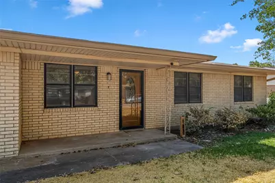 107 E Dawn Drive, Robinson, TX 76706 - Photo 2