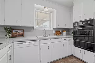 107 E Dawn Dr, Robinson, TX 76706 - Photo 8