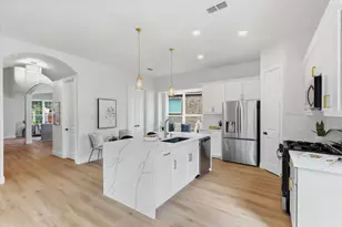 2600 Almanzor Avenue, Irving, TX 75062 - Photo 18